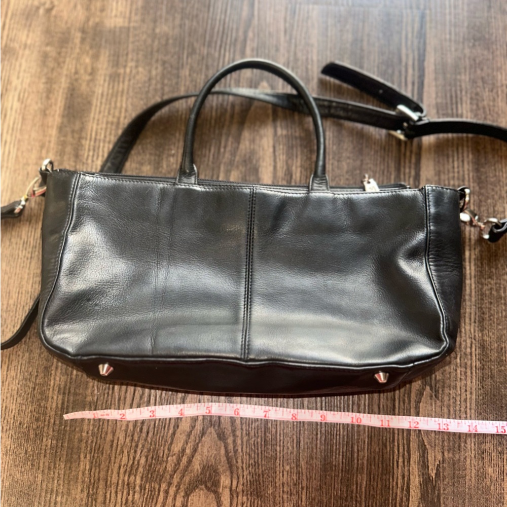 Elegant Black Leather HOBO (brand) Crossbody/handbag